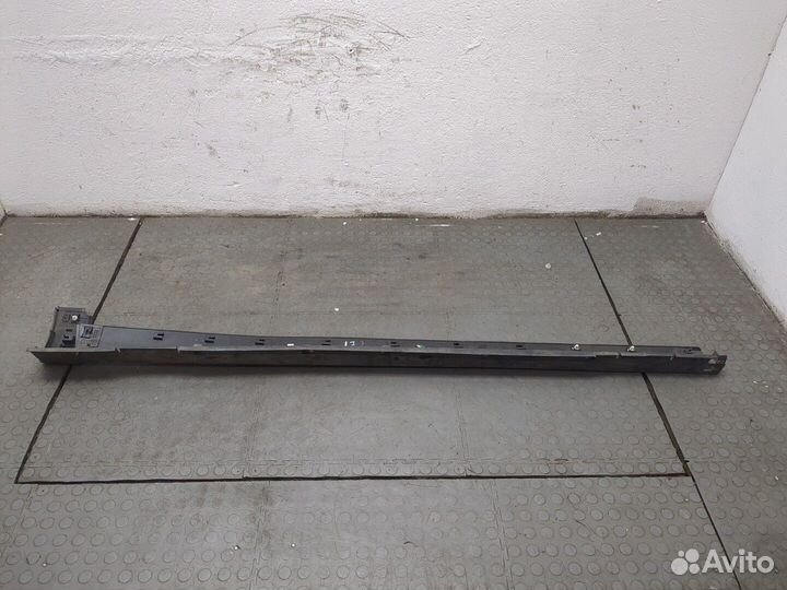 Накладка на порог правая передняя Chevrolet Trailblazer