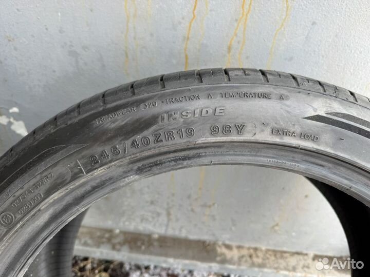 Tracmax X-Privilo TX3 245/40 R19