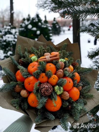 Новогодняя корзина подарок на новый год
