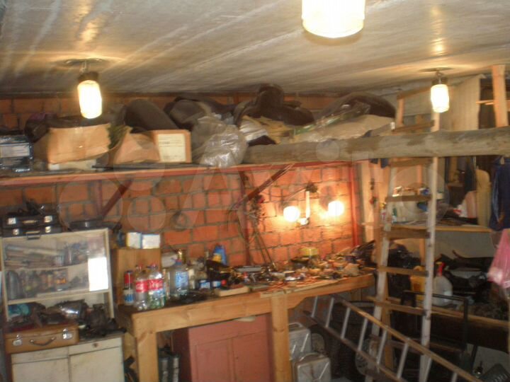 Гараж, > 30 м²