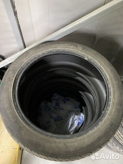 Yokohama Parada PA03 245/50 R20