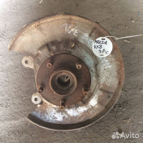 Кулак задний левый Mazda RX 8