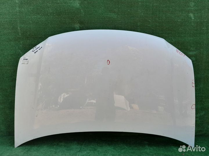 Капот Volkswagen Touran 2006-2010