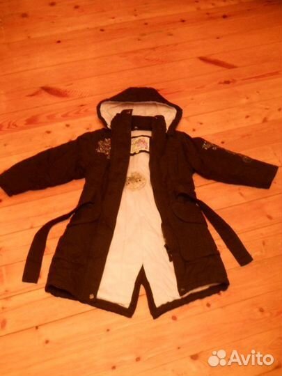 Пальто для девочки 4-5 лет весна-осень новое