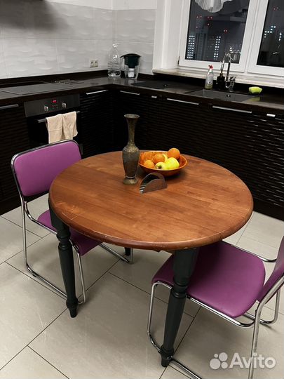 Кухонный стол