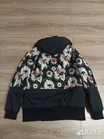 Куртка демисезонная женская 46 48 с капюшоном