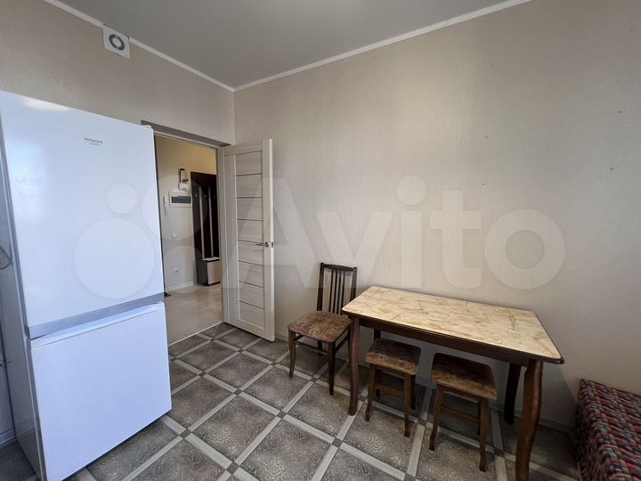 1-к. квартира, 50 м², 10/16 эт.