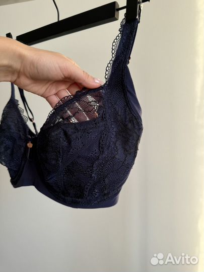 Бюстгальтер Triumph Florale 70F