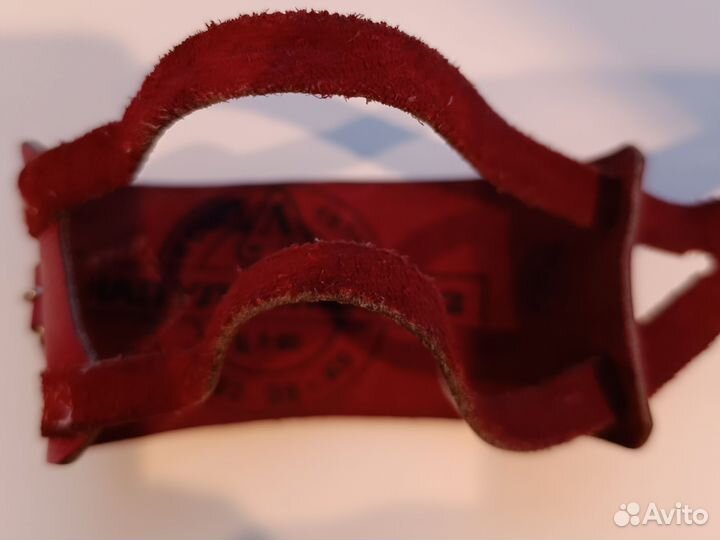 Напульсник кожаный