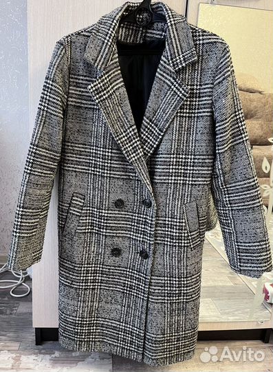 Пальто женское 44