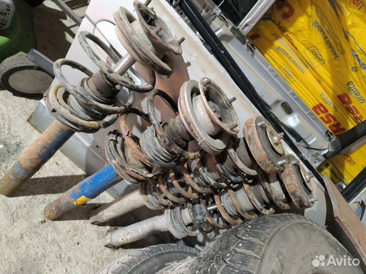 Стойки bmw e39