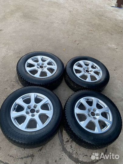 Диски литые с резиной Audi 8R0601025 R17