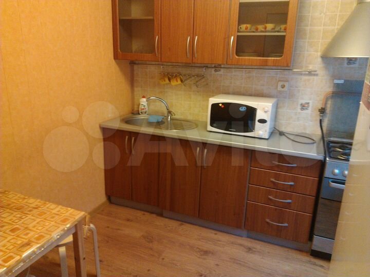 2-к. квартира, 43 м², 3/5 эт.