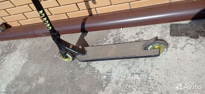 Трюковой самокат