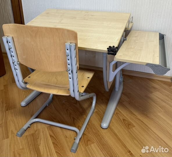 Растущий стол и стул