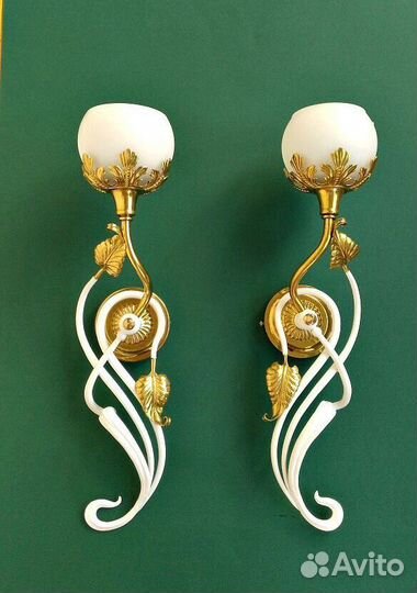 Светильник настенный металлический