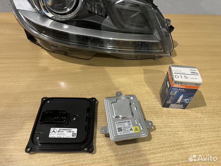 Правая фара Mercedes w204 рестайлинг всборе