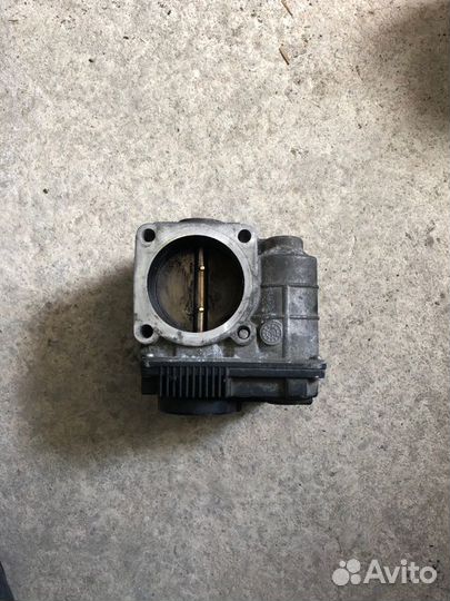 Дроссельная заслонка Nissan Primera P12 2.0