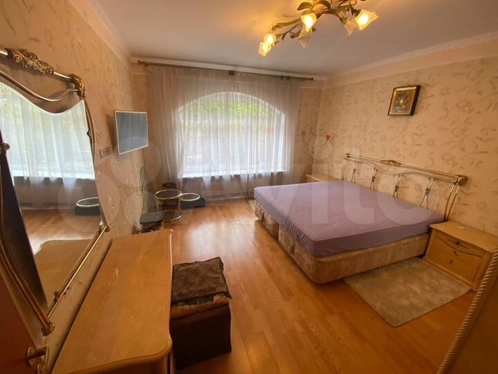 2-к. квартира, 67,6 м², 1/5 эт.