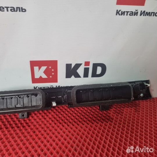 Б/У Дефлектор воздушный Changan CS55 Plus I