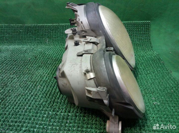 Фара передняя левая Mercedes-Benz E-Classe W210