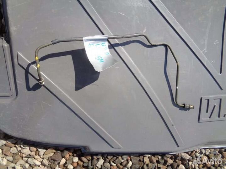 Трубка тормозная задняя левая Nissan Presage U30