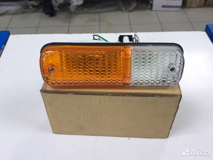 2171607L Габарит в бампер Honda Accord 86-89 ж+б