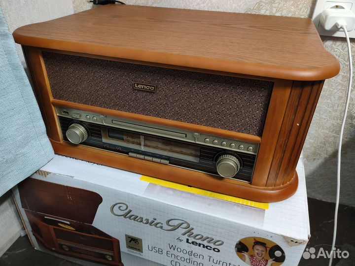 Виниловый проигрыватель Lenco TCD-2550
