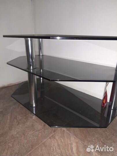 Стеклянная тумба под тв