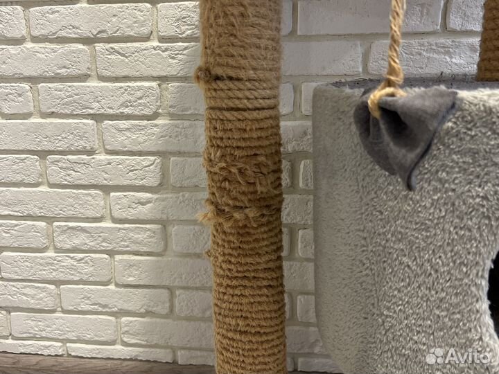 Продаю домик для кошек с когтеточкой