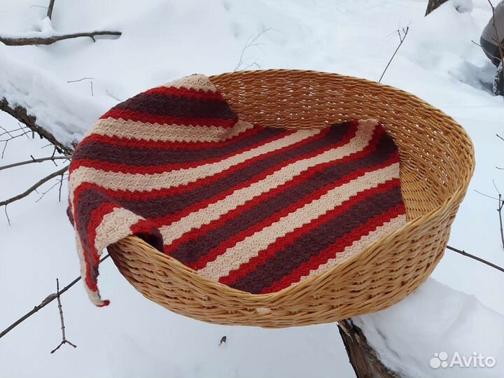 Корзинки и игрушки для животных