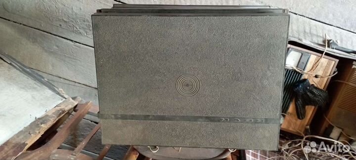 Катушечный магнитофон