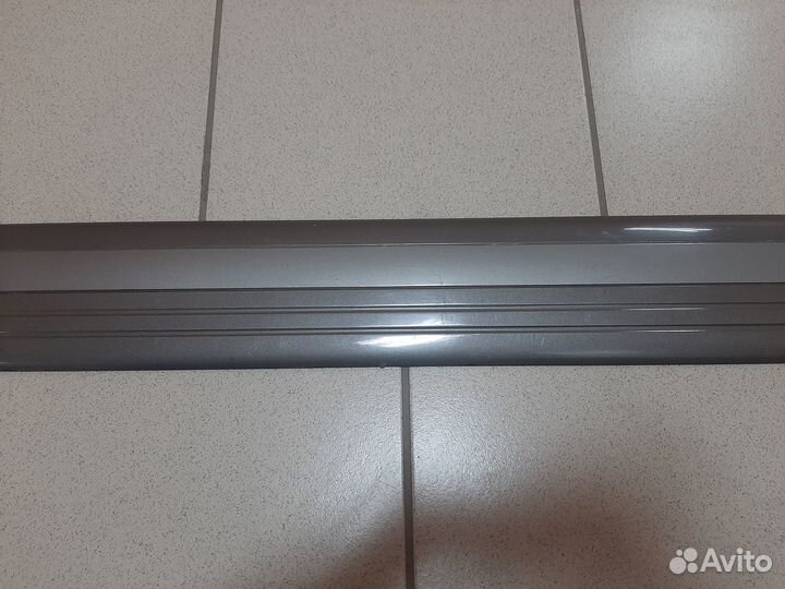 Молдинг двери передняя левая Land Cruiser 100