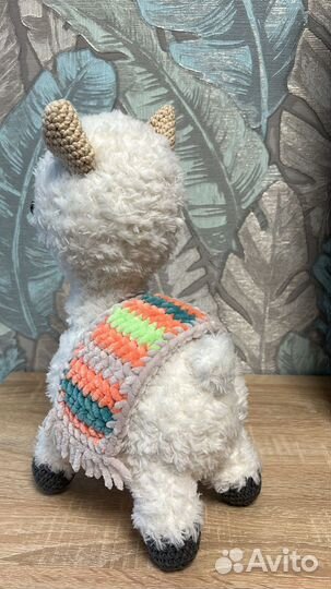 Мягкая вязаная игрушка бегемот, альпака, лама