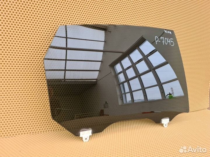 Стекло двери заднее правое Infiniti M Q70 Y51