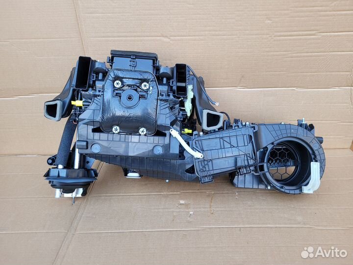 Корпус печки бмв 5 серии Г30 BMW 5-Series G30