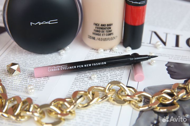 Набор косметики MAC