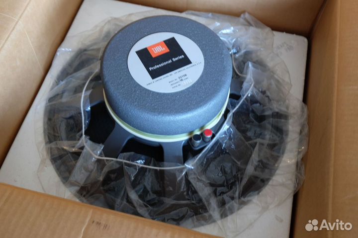 Динамик JBL 2215b