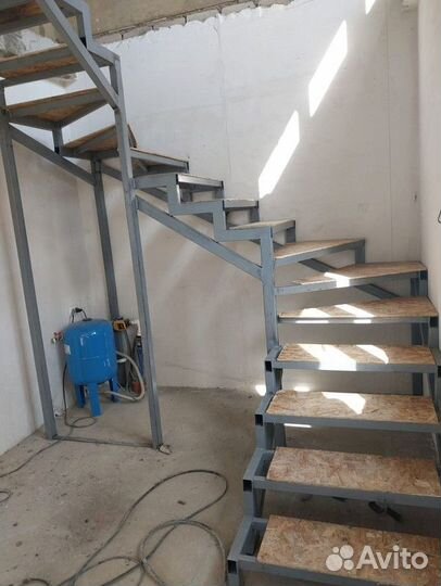 Лестница металлическая