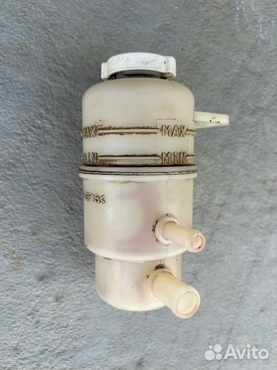 Бачок гур Mitsubishi Lancer 9