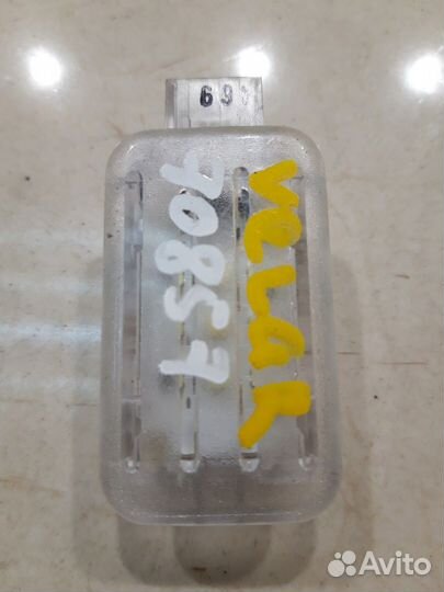 Салонный плафон багажника