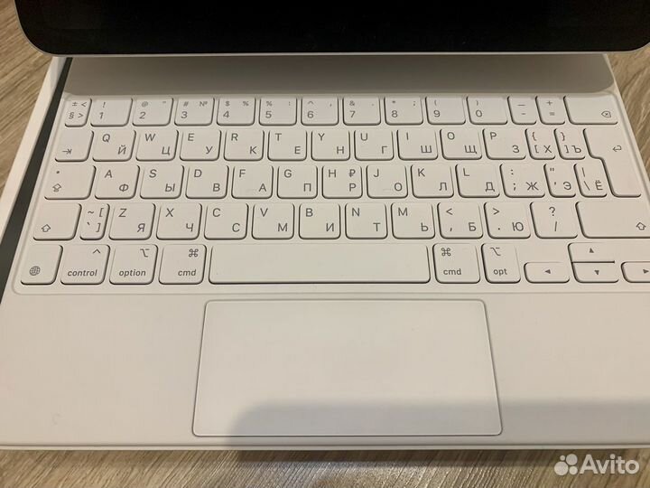 Apple Magic Keyboard iPad Pro 11