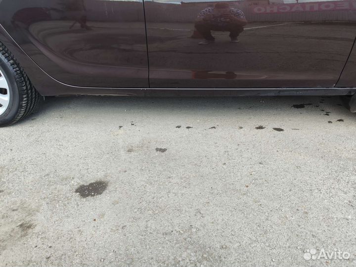 Opel Astra 1.4 AT, 2013, битый, 109 500 км