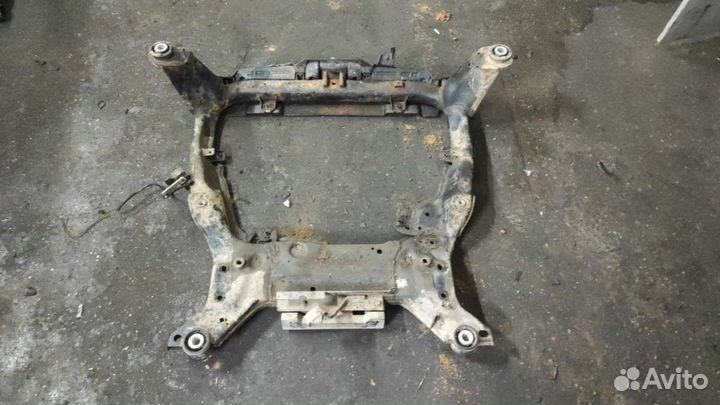 Балка подвески передняя (подрамник) Land Rover Fre