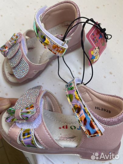 Сандалии для девочки 21 размер новые