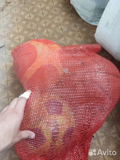 Футбольный мяч, 2 баскетбольных мяча