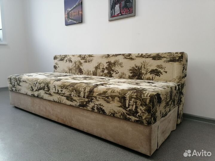 Диван еврокнижка с оригинальной расцветкой