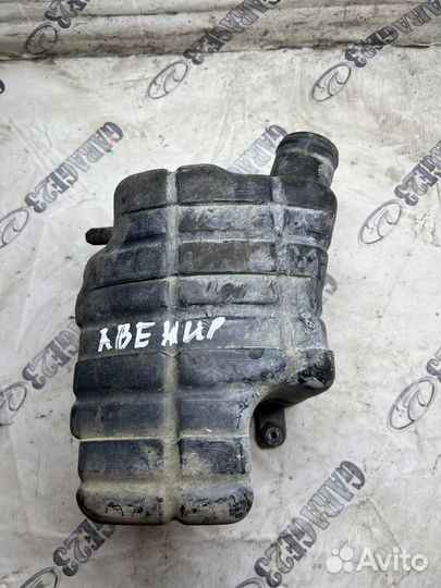 Резонатор воздушного фильтра Nissan Avenir