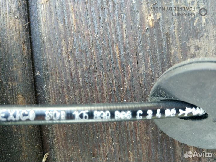 Трос двери задний правый Фольксваген Гольф 6 07-14