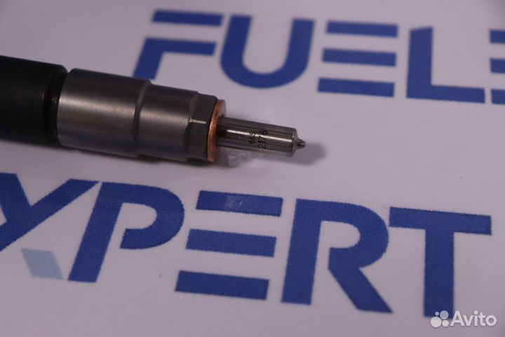 Форсунка топливная 0445110616